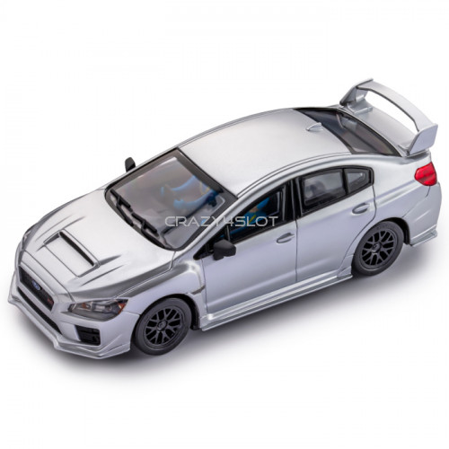 Subaru WRX STI Silver con Luci Anteriori Subaru WRX STI Silver con Luci Anteriori